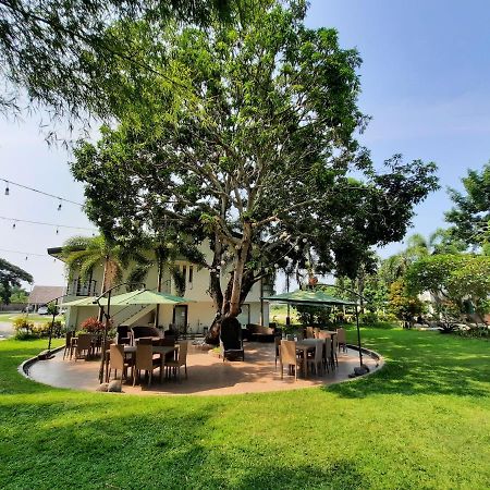 Estancia De Lorenzo Tarlac Extérieur photo