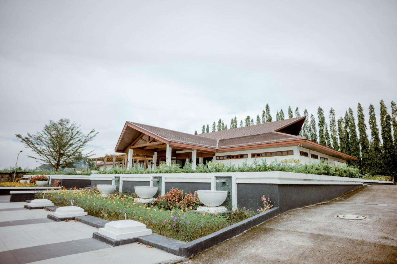 Estancia De Lorenzo Tarlac Extérieur photo